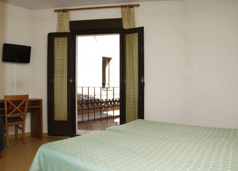 Hotel Yit Conquista De Toledo Esterno foto